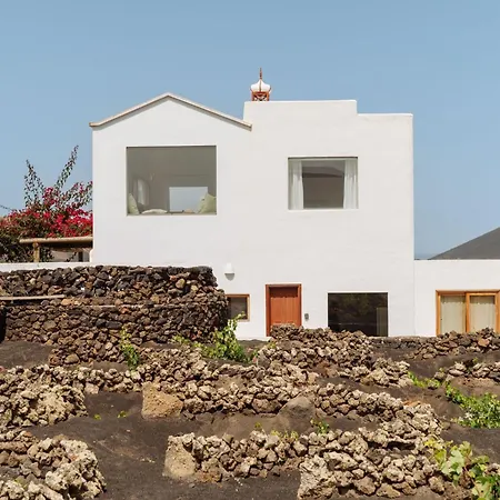 Canaryislandshost I Camellera Apartmán *